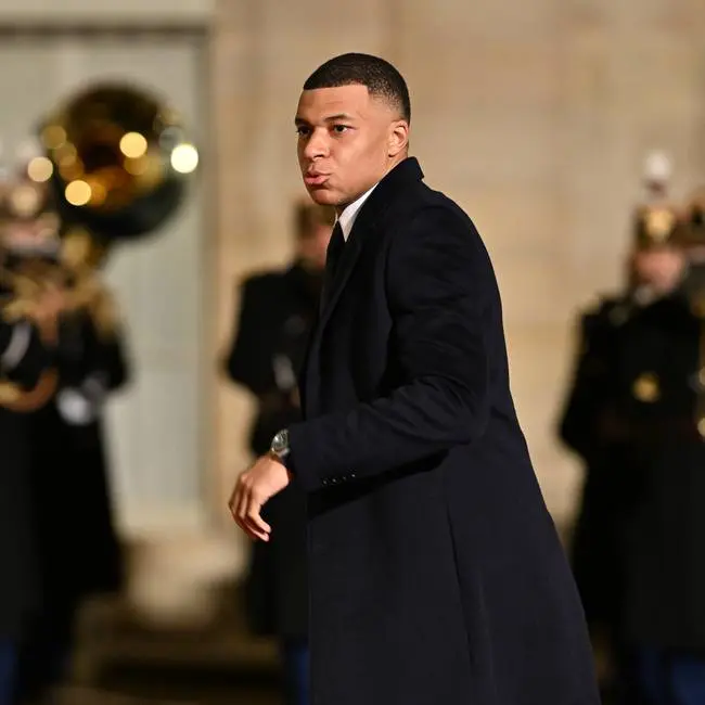 Mbappé organiza una gran cena de despedida en París