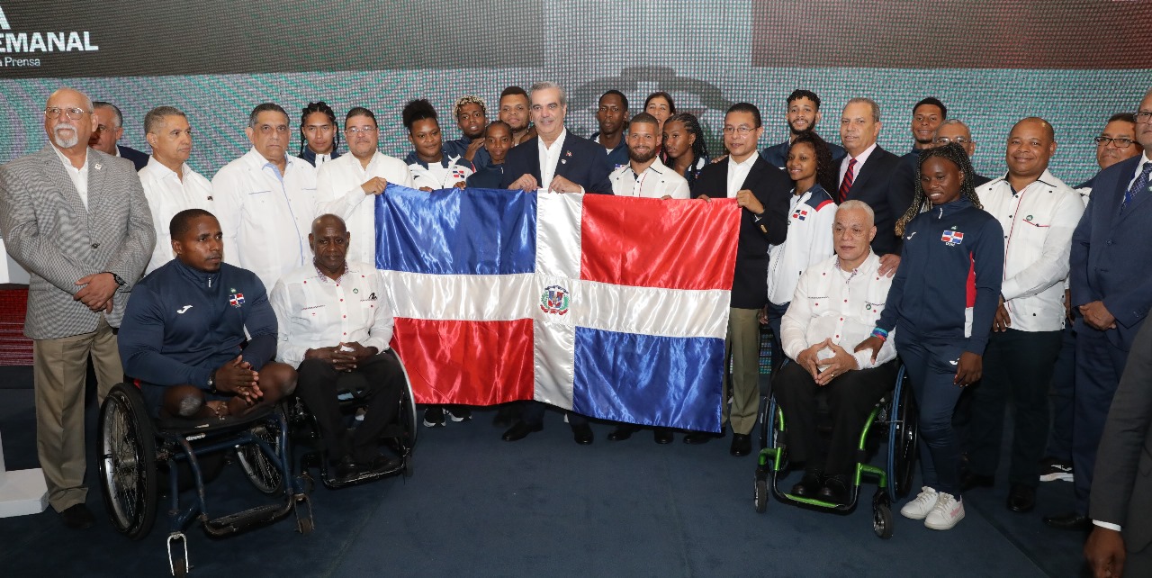 Abinader despide a la delegación dominicana para las Olimpiadas de París 2024